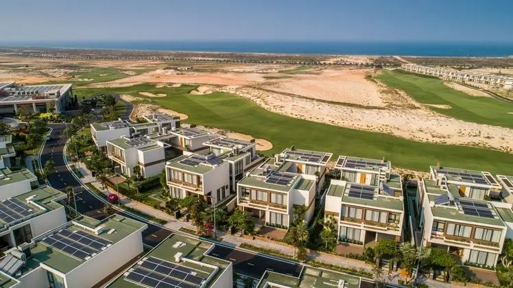 WYNDHAM GRAND KN PARADISE CAM RANH - Plaj