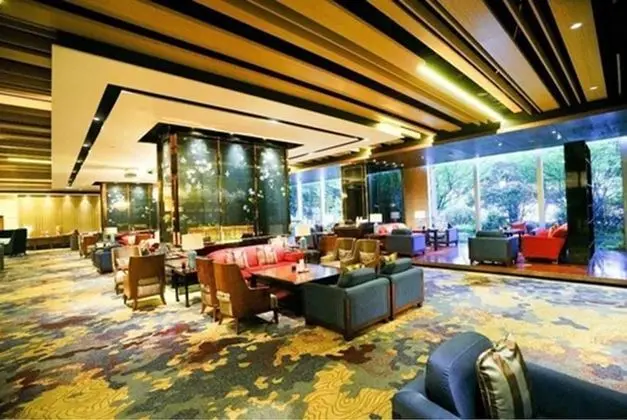 Wyndham Grand Plaza Royale Ningbo - Lobi