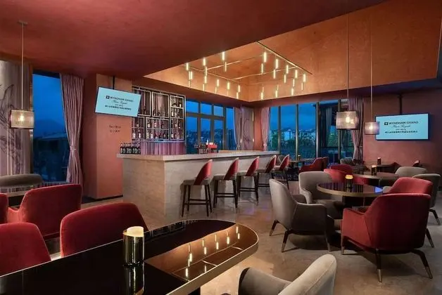 Wyndham Grand Royal Hotel Jinlin Lijiang - Bar