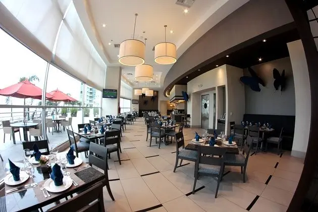 Wyndham Guayaquil - Yeme / İçme