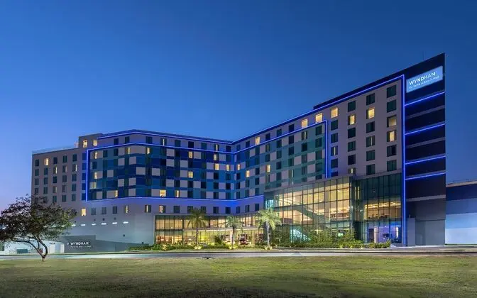 Wyndham Panama Albrook Mall