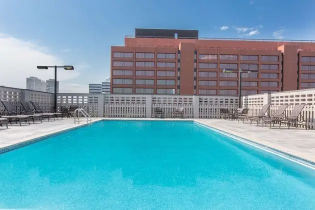 Wyndham Philadelphia Historic District - Havuz