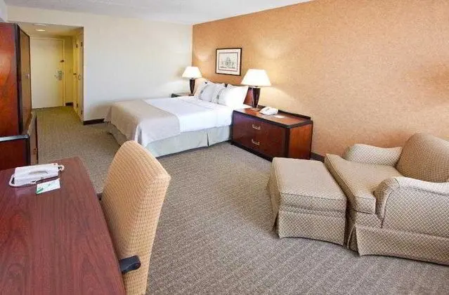 Wyndham Pittsburgh University Center