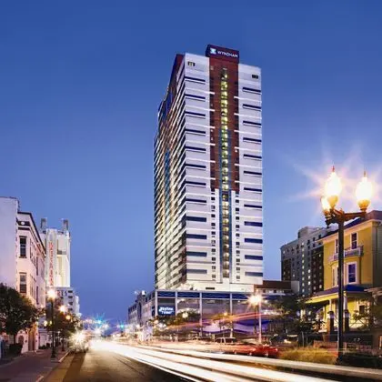 Wyndham Skyline Tower