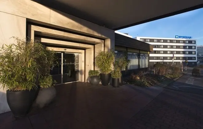 Wyndham Stuttgart Airport Messe - Dış Mekan