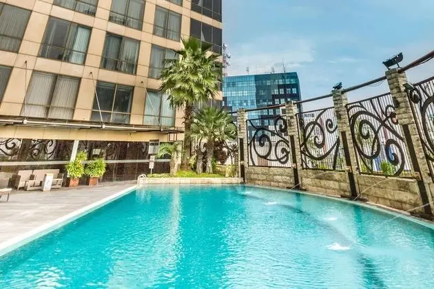 Wyndham Surabaya City Centre - Havuz
