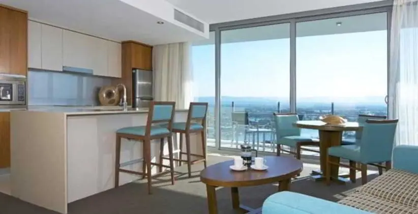Wyndham Hotel Surfers Paradise - Oda