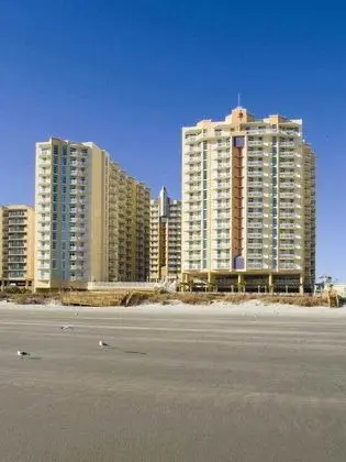 Wyndham Towers on the Grove
