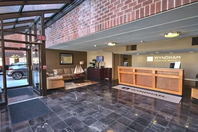 Wyndham VR Inn On The Harbor