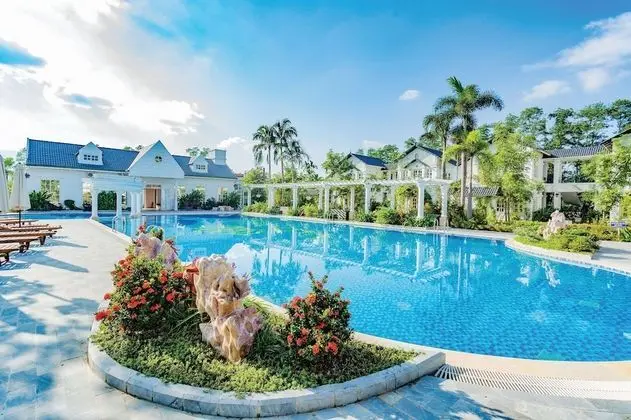 Wyndham Vuon Vua Thanh Thuy - Havuz