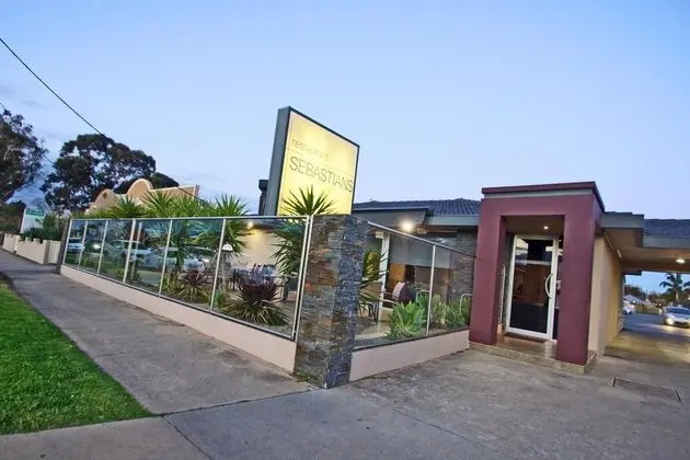 Wyndhamere Motel