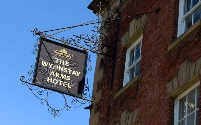 Wynnstay Arms Hotel by Marston's Inns - Dış Mekan