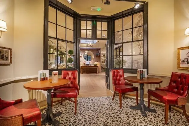 Wynnstay Hotel, Oswestry, Shropshire - Bar