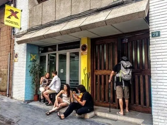 X Hostel Alicante - Dış Mekan