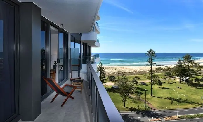 X Kirra Apartments