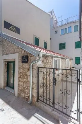 Xboutique - Dış Mekan
