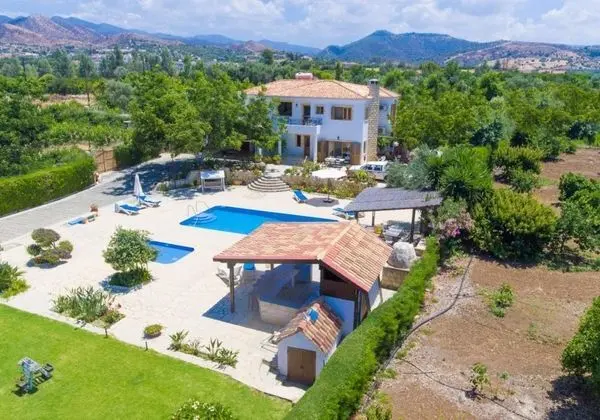 Villa Xenios Dias in Argaka