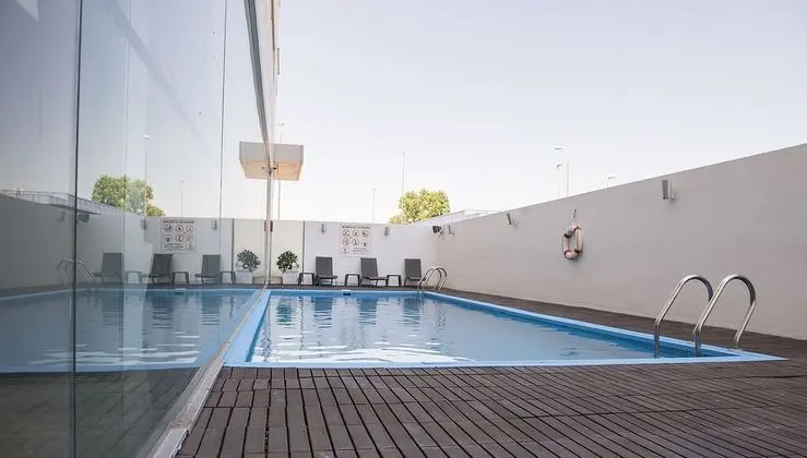 Xon's Valencia - Havuz