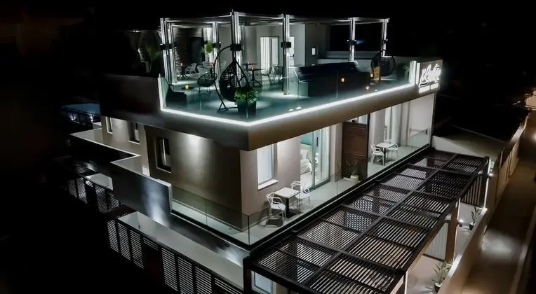 xSuites