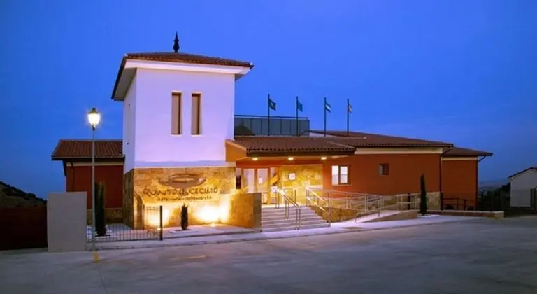 Hotel Y Apartamentos Quinto Cecilio - Dış Mekan