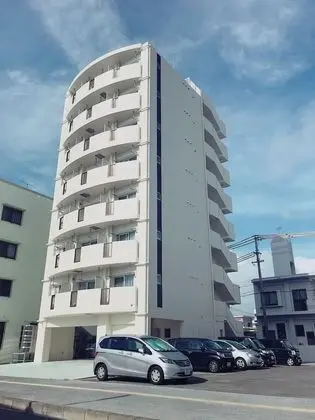 Y‘ Rise To Hotel Itoman