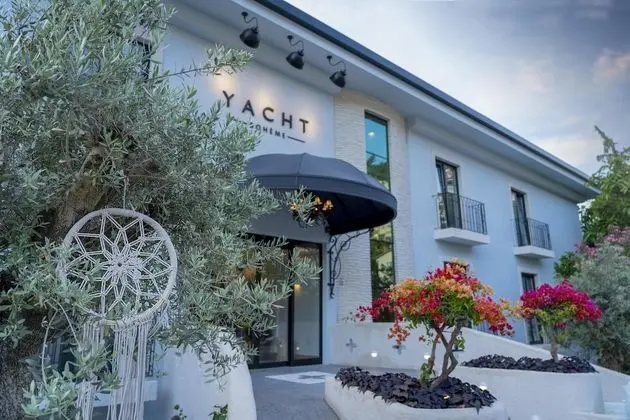 Yacht Boheme Hotel - 1