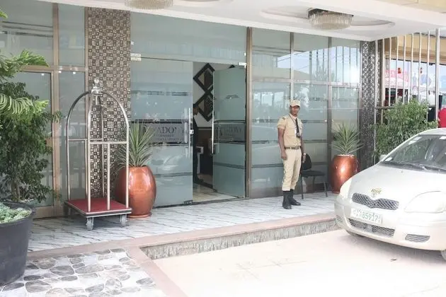 Yadonay Hotel