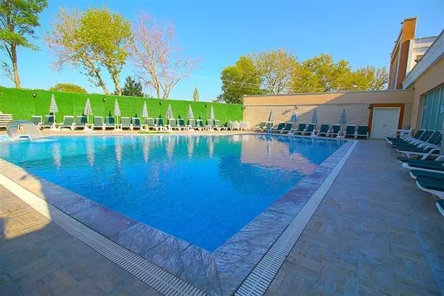 Yagona Termal & Spa Otel - Havuz
