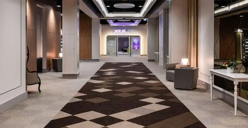 YOTELAir Paris CDG - Transit Hotel - Dış Mekan
