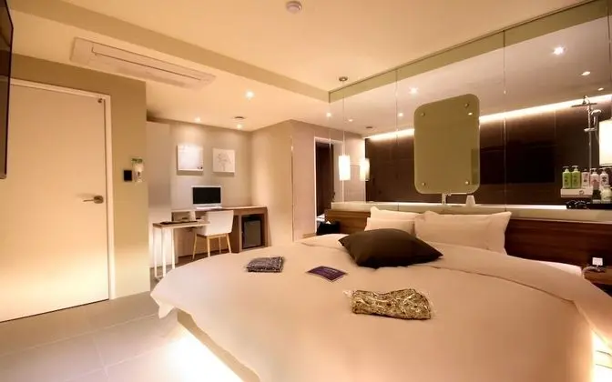 Yaja Busan Sasang Terminal