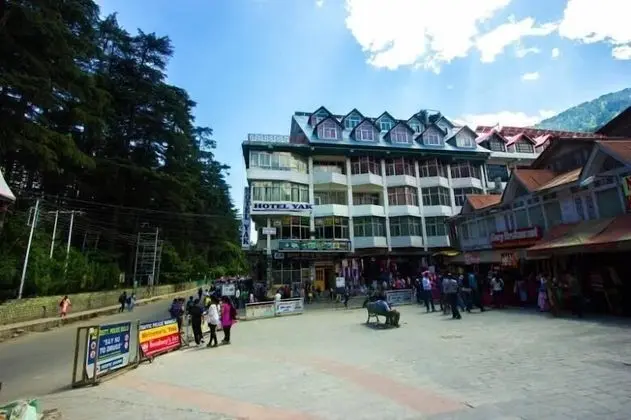Hotel Yak