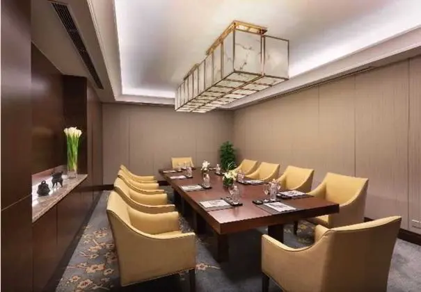 Yang Peng Jin Jiang Hotel