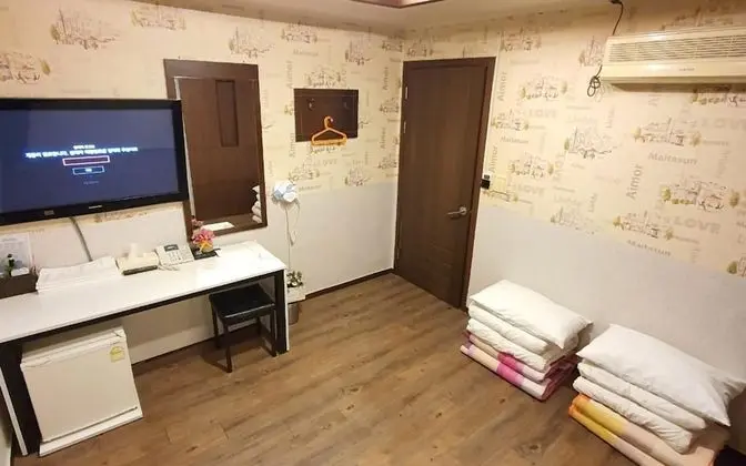 Yanggu Hyundai Motel