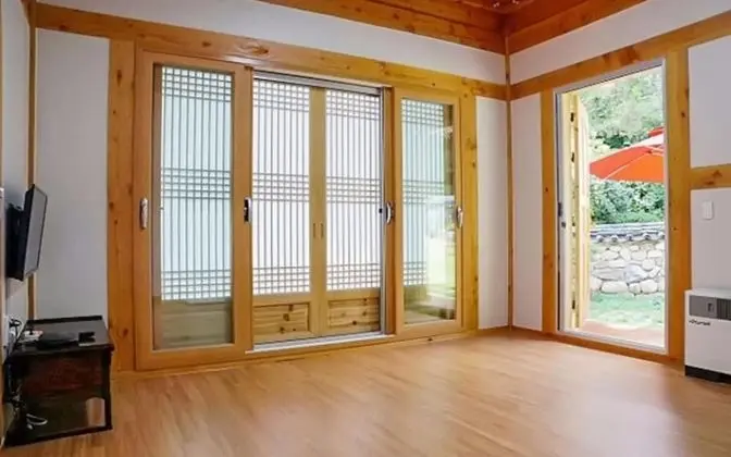 Yangju Solnaeum Hanok Pension