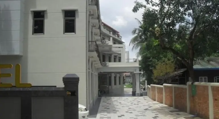 Yangon Airport Hotel