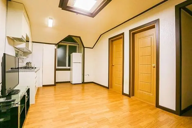 Yangpyeong Jajangnamu Sup Pension