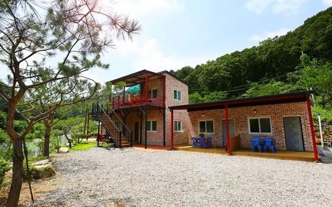 Yangpyeong Jannamuhyanggi Pension