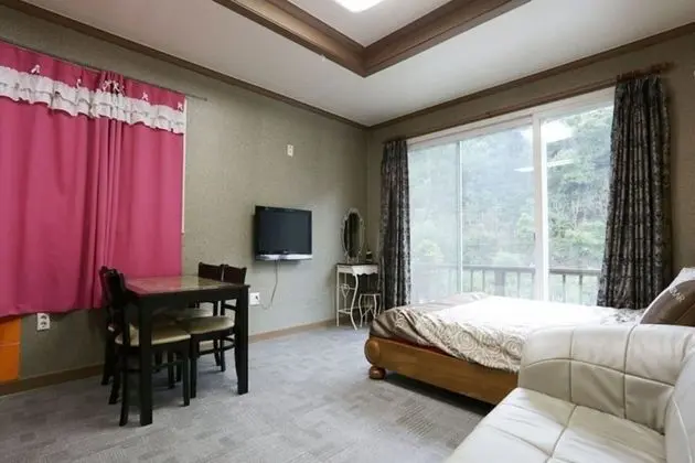 Yangpyeong Oettonjip Pension - Oda