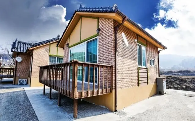 Yangpyeong Seohu Eco Village Pension