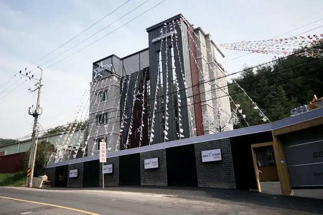 Yangsan Deokgye Seastar