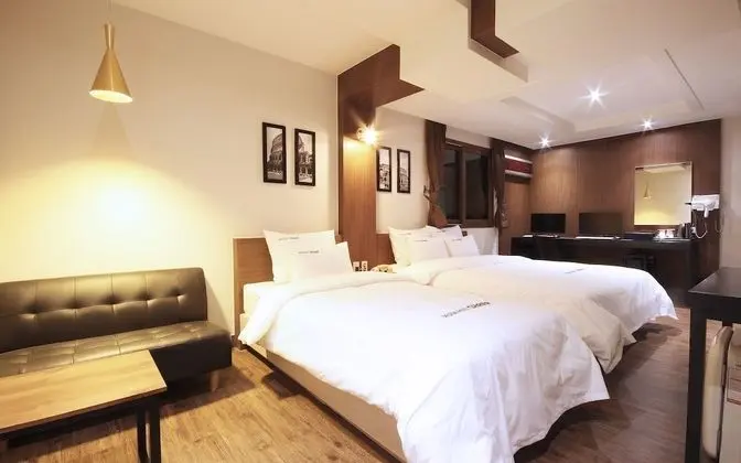 Yangsan Deokgye Sharp