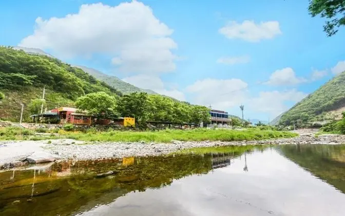 Yangsan Doyeon Valley Pension
