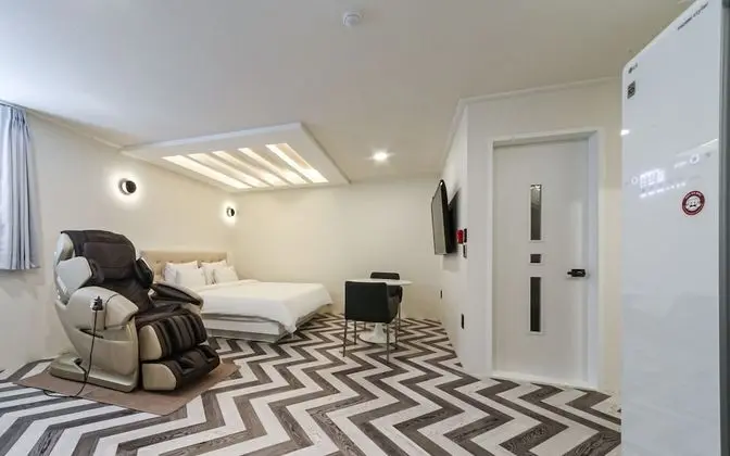 Yangsan Seoksan Candeo