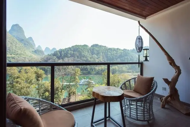 Yangshuo Li River Resort