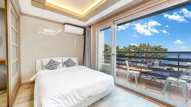 Yangyang Haettuneonchangmoon Pension - Dış Mekan