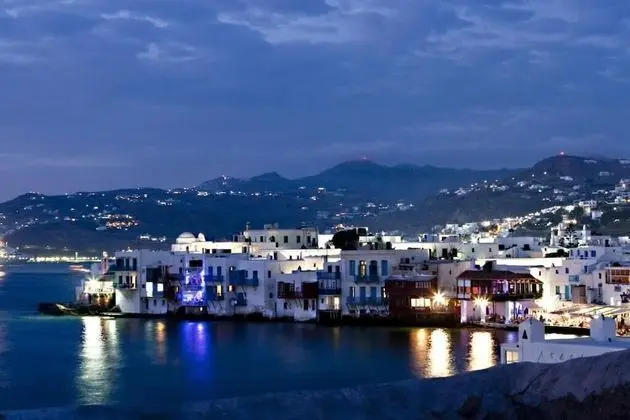 Yanna Luxury Suites