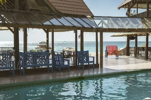 Yard Beach House - Havuz