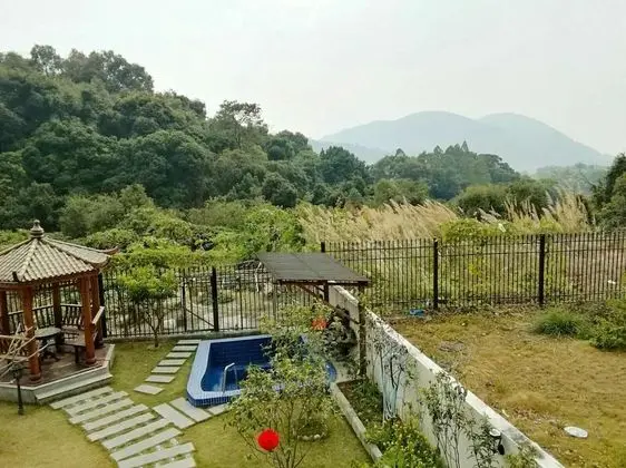 Yard Villa