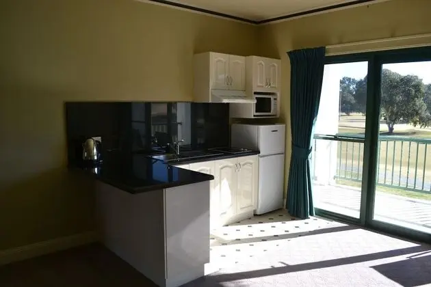 Yarrawonga Mulwala Golf Club Resort - Mutfak