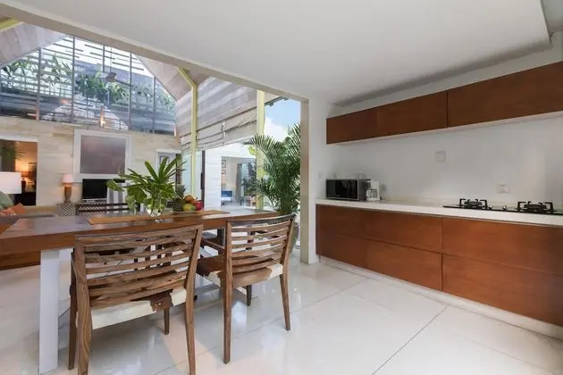 Villa Yasa Canggu by Bali Villas R Us - Mutfak